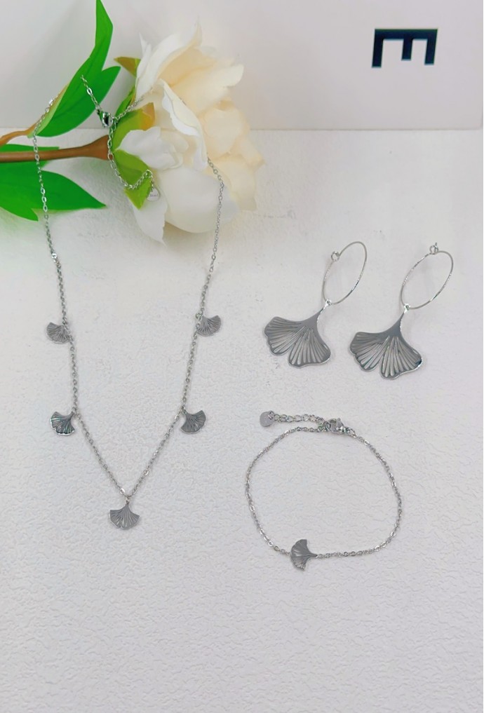 BOUCLE D'OREILLE EN ACIER INOXYDABLE