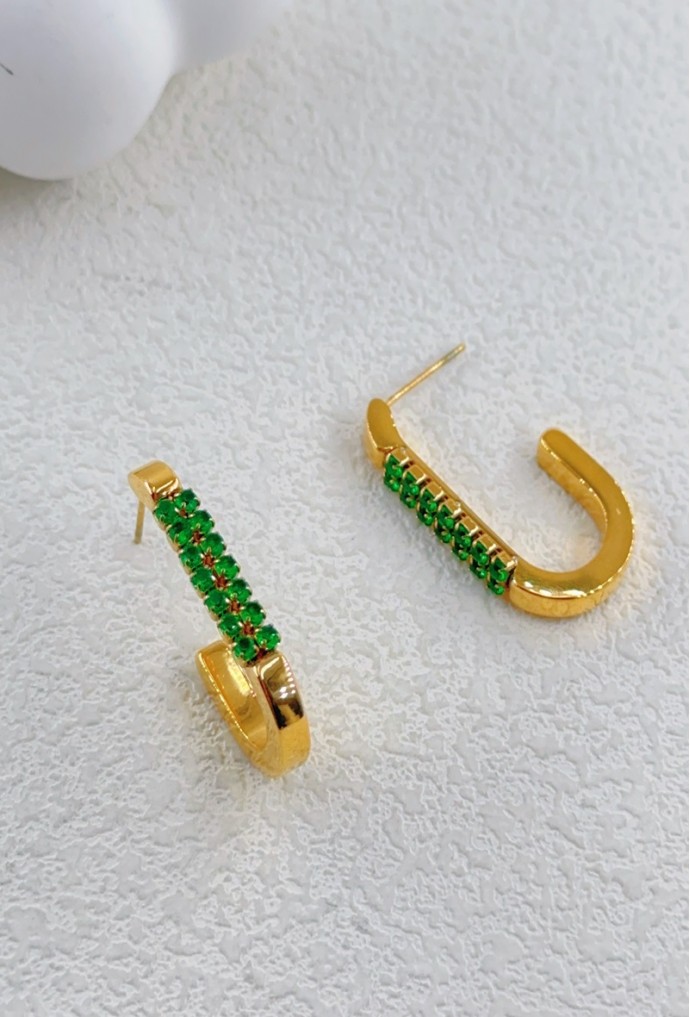 BOUCLE D'OREILLE EN ACIER INOXYDABLE